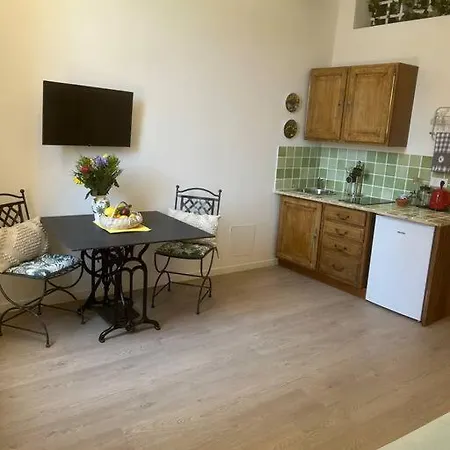 Jasmin Village Apartment *